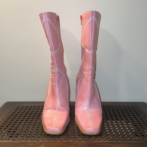 Vintage Genuine Leather BP. Heels - Picture 3 of 10